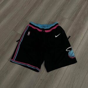 AUTHENTIC NIKE NBA MIAMI HEAT VICE CITY EDITION COURTSIDE SHORTS SOUTH BEACH